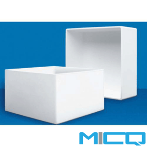 What are the uses of quartz in porcelain?