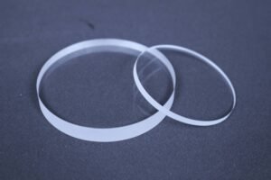 Factors affecting the refractive index of quartz glass and its importance in practical applications