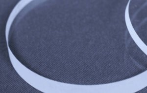 What are the common quality defects of quartz glass